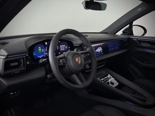 2025 Porsche Macan 4