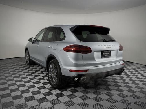 2016 Porsche Cayenne Cayenne S E-Hybrid