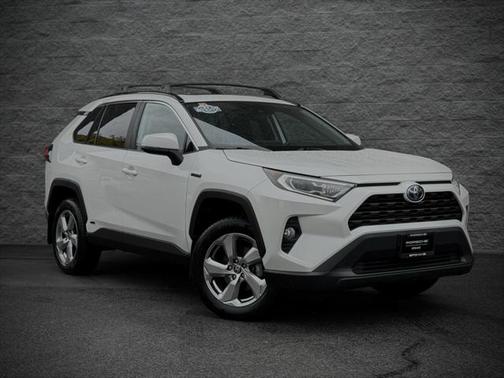 2021 Toyota RAV4 Hybrid XLE Premium