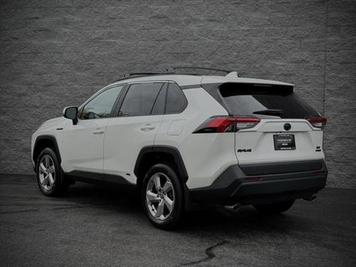 2021 Toyota RAV4 Hybrid XLE Premium