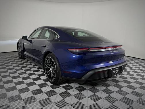 2022 Porsche Taycan 4S