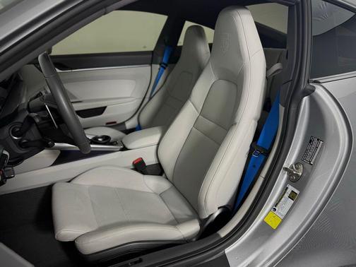 2023 Porsche 911 Carrera