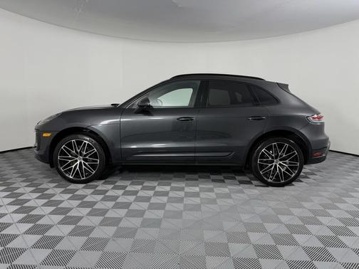 2025 Porsche Macan 