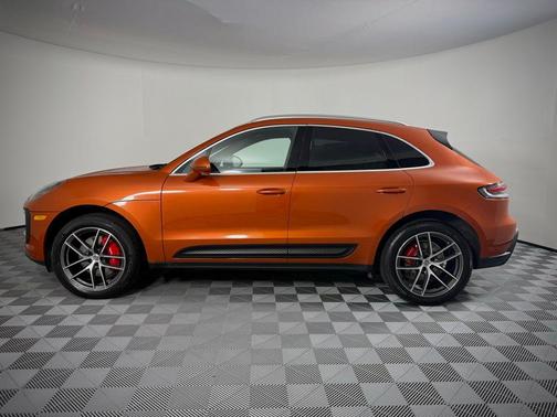 2022 Porsche Macan S