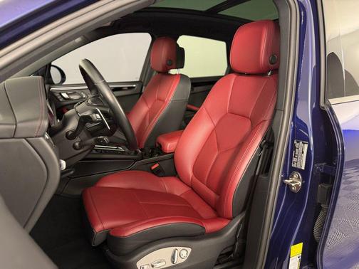 Blue 2022 Porsche Macan Macan