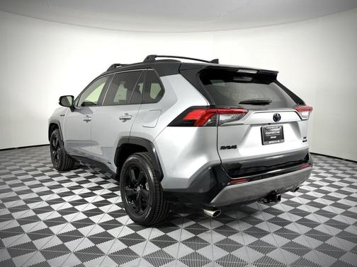 2021 Toyota RAV4 Hybrid SE
