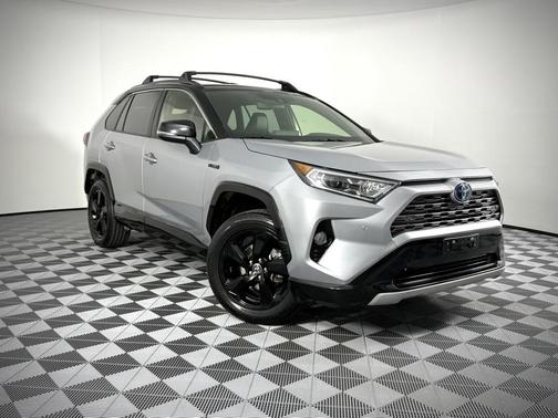 2021 Toyota RAV4 Hybrid SE