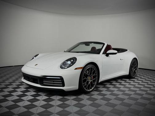 2020 Porsche 911 Carrera 4S Cabriolet
