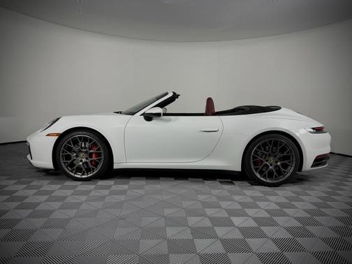 2020 Porsche 911 Carrera 4S Cabriolet