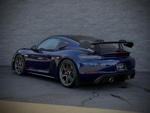 2024 Porsche 718 Cayman GT4 RS