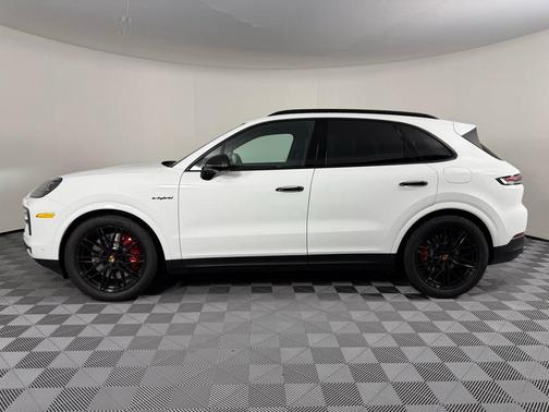 White 2026 Porsche Cayenne Cayenne S E-Hybrid