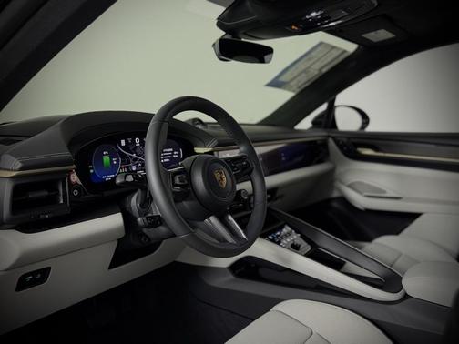 2024 Porsche Macan 4