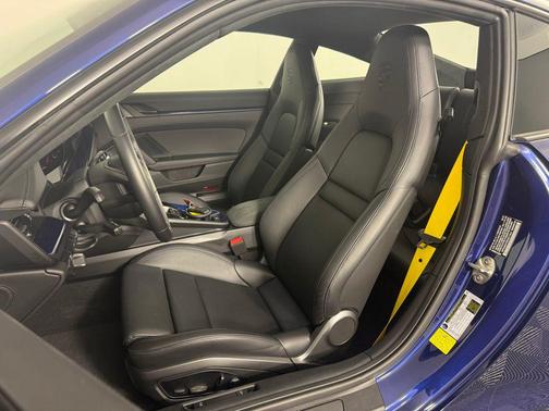 Gentian Blue Metallic 2024 Porsche 911 Carrera GTS