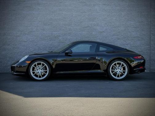 2019 Porsche 911 Carrera