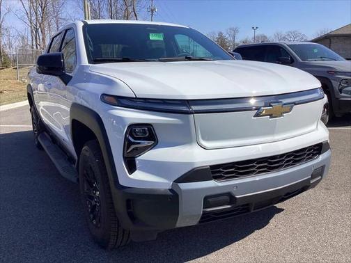 2025 Chevrolet Silverado EV LT