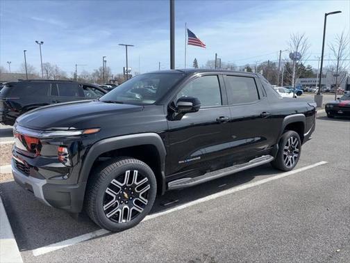 2025 Chevrolet Silverado EV LT