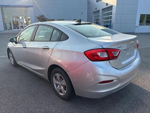 2018 Chevrolet Cruze LS