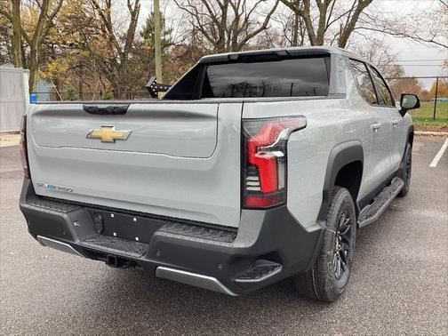 2025 Chevrolet Silverado EV LT