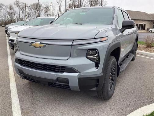 2025 Chevrolet Silverado EV LT
