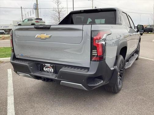 2025 Chevrolet Silverado EV LT