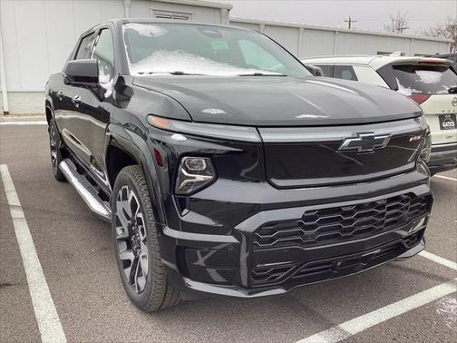 2025 Chevrolet Silverado EV RST