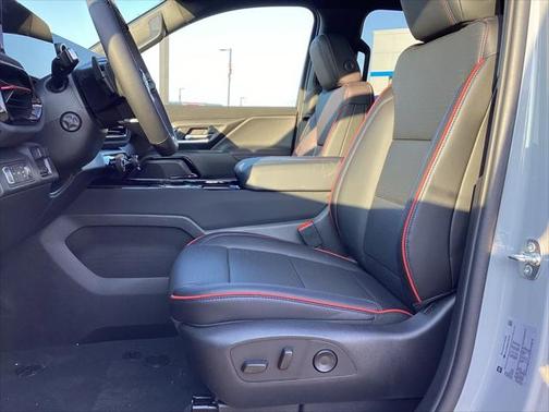 2025 Chevrolet Silverado EV RST