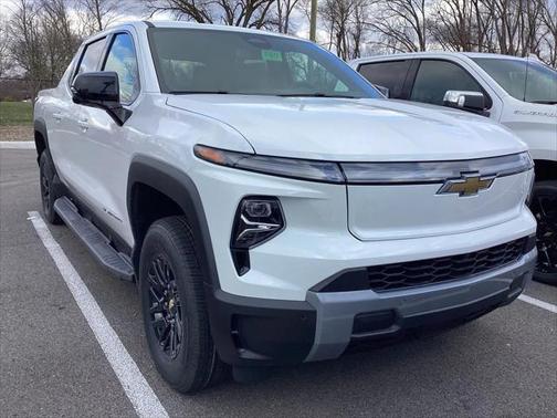 2025 Chevrolet Silverado EV LT