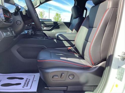 2025 Chevrolet Silverado EV RST