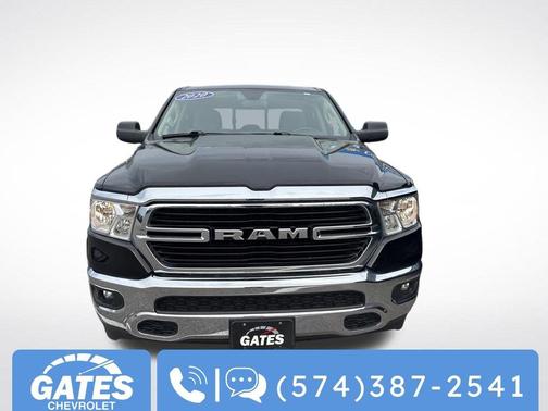 Diamond Black Crystal Pearlcoat 2020 RAM 1500 Big Horn/Lone Star