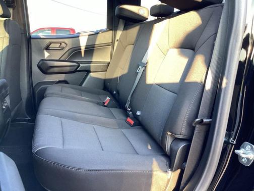 2025 Chevrolet Colorado WT