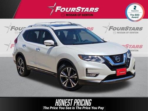 Pearl White 2017 Nissan Rogue SL