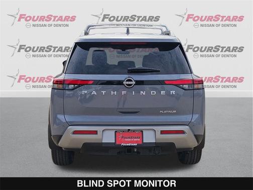 2025 Nissan Pathfinder Platinum FWD