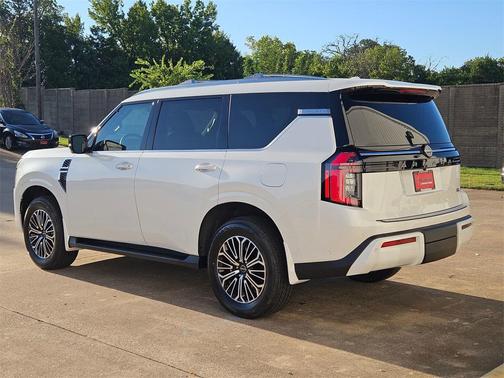 2025 Nissan Armada SL 2WD