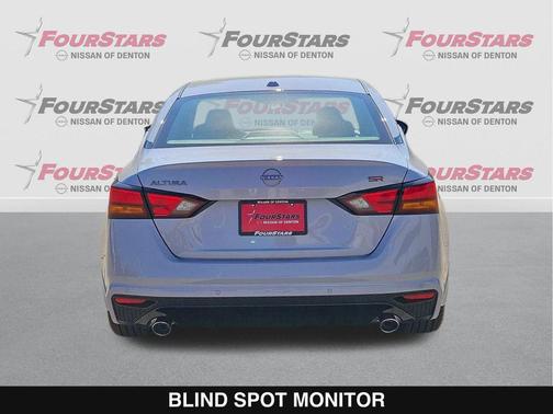 2025 Nissan Altima SR FWD