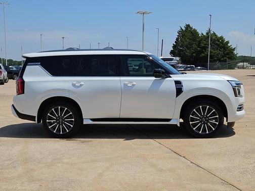2025 Nissan Armada Platinum Reserve 2WD