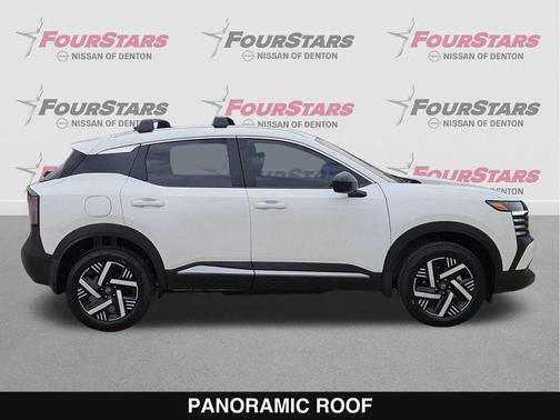 Aspen White Tricoat 2026 Nissan Kicks SV