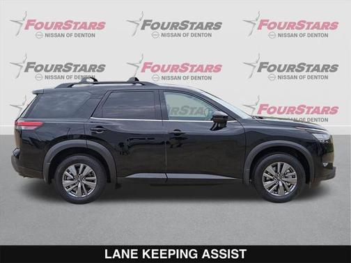 2025 Nissan Pathfinder SV FWD