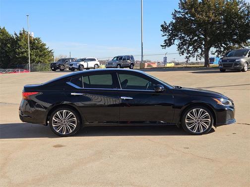 2024 Nissan Altima 2.5 SL