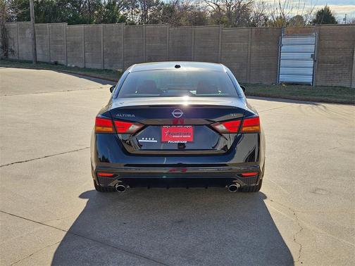 2024 Nissan Altima 2.5 SL