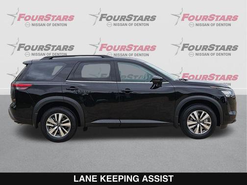 Super Black 2026 Nissan Pathfinder SL