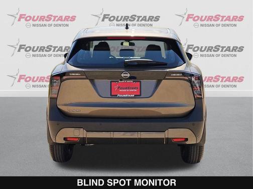 Canyon Bronze Metallic 2026 Nissan Kicks S