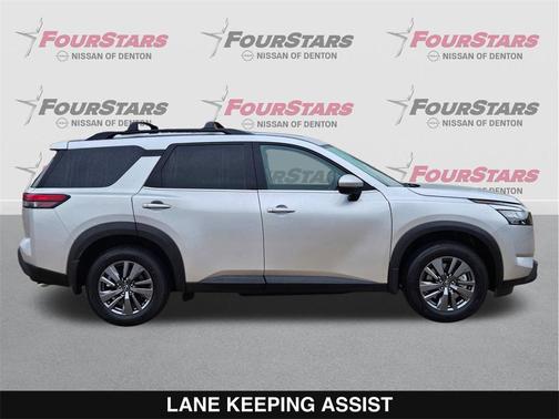 2025 Nissan Pathfinder SV FWD