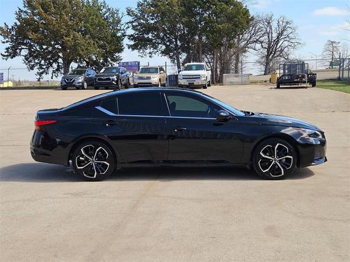 2024 Nissan Altima SR FWD