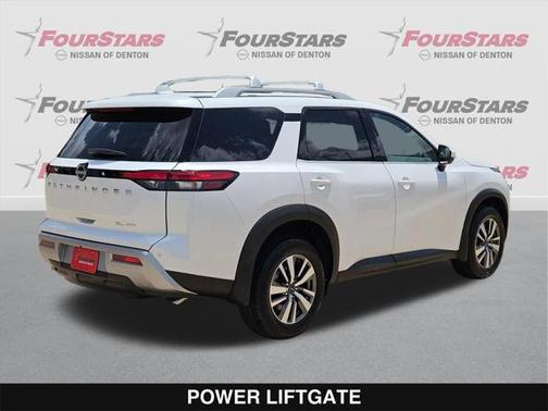 2025 Nissan Pathfinder SL 4WD