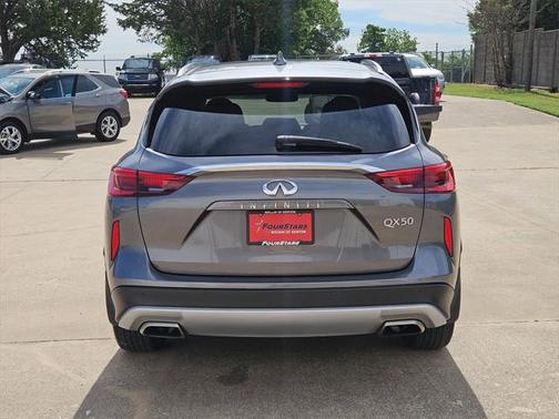 2021 INFINITI QX50 LUXE