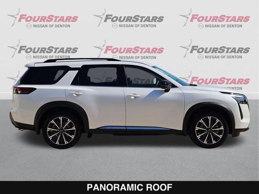 Everest White Pearl Tricoat 2026 Nissan Pathfinder Platinum