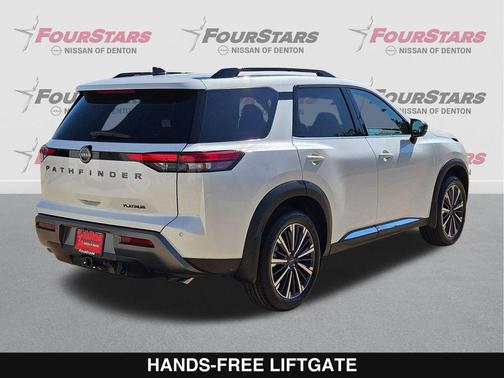 Everest White Pearl Tricoat 2026 Nissan Pathfinder Platinum