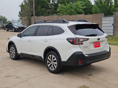 Crystal White Pearl 2021 Subaru Outback Premium