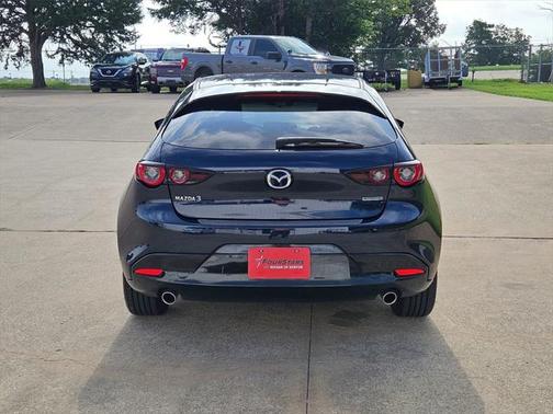 2023 Mazda Mazda3 FWD w/Preferred Package