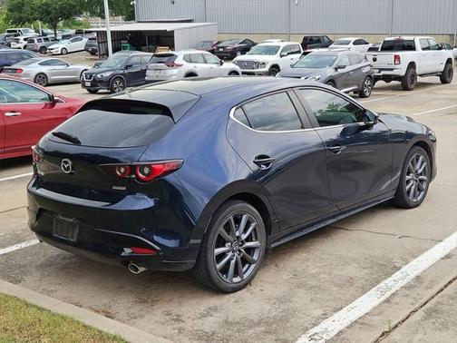 2023 Mazda Mazda3 FWD w/Preferred Package
